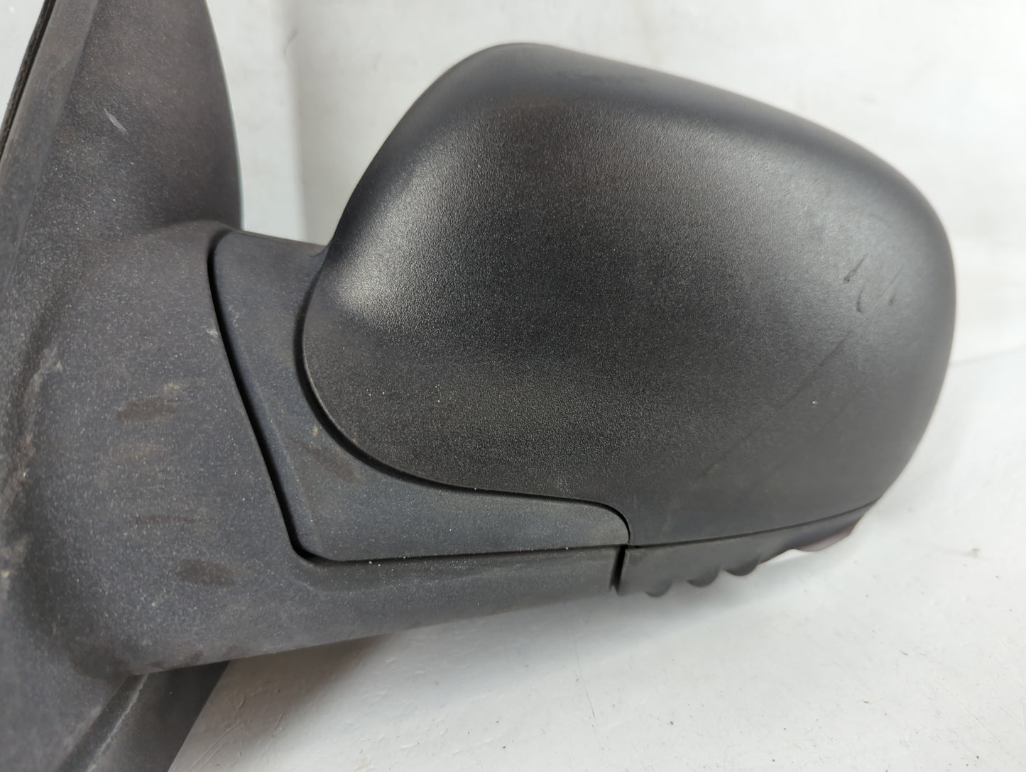 2002-2005 Gmc Envoy Xl Driver Side View Mirror - Left Door Mirror OEM Used - Oemusedautoparts1.com