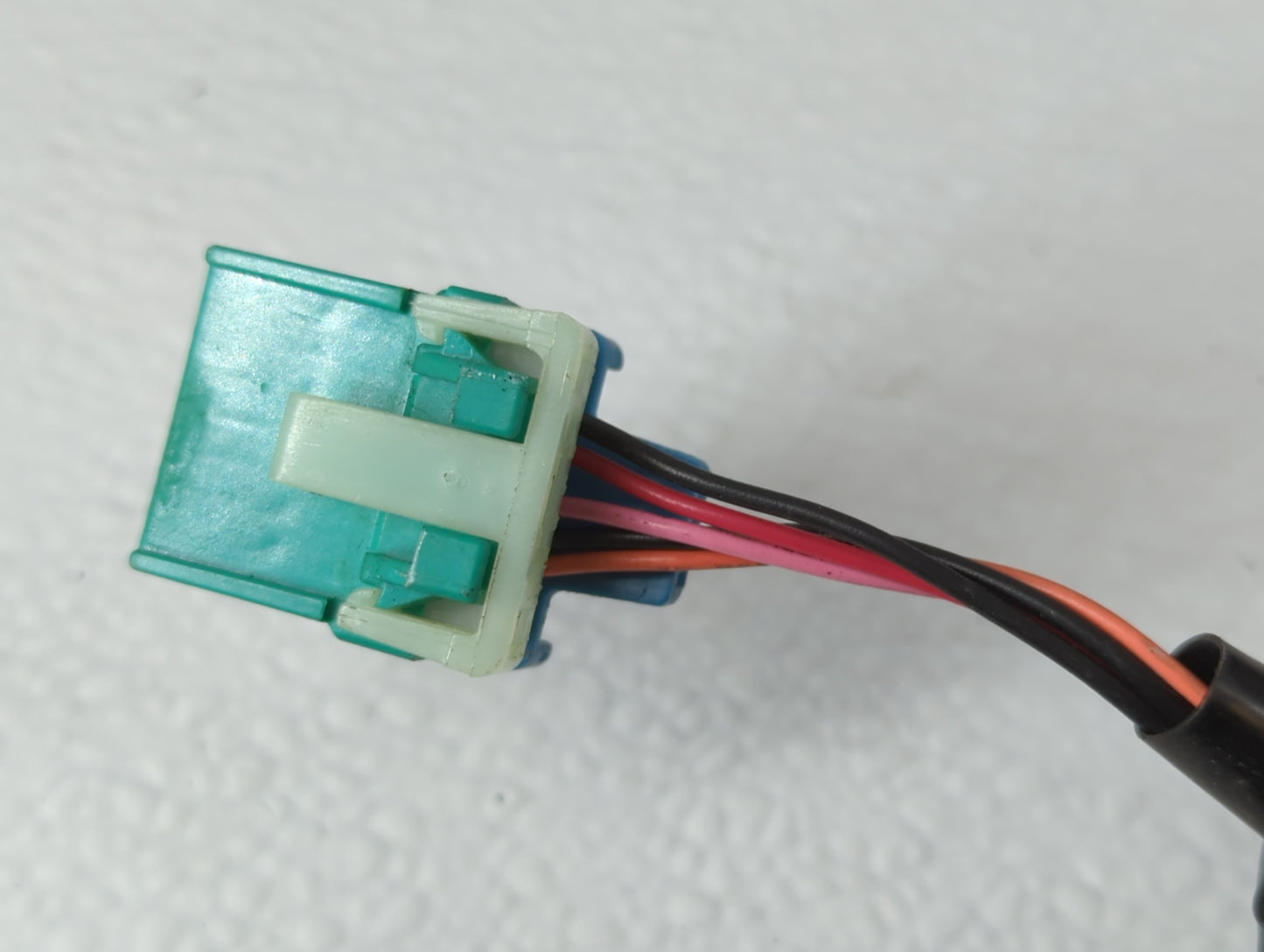 2002-2005 Gmc Envoy Xl Driver Side View Mirror - Left Door Mirror OEM Used - Oemusedautoparts1.com