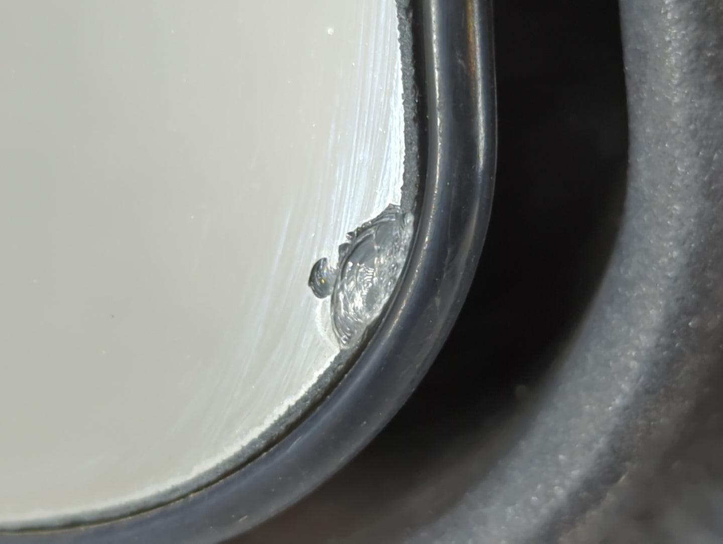 2002-2005 Gmc Envoy Xl Driver Side View Mirror - Left Door Mirror OEM Used - Oemusedautoparts1.com