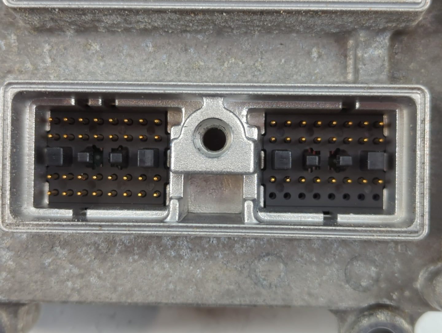 2003-2005 Gmc Envoy Xl PCM Engine Control Computer ECU ECM PCU OEM P/N:12574976 12573576 Fits Fits 2003 2004 2005 2006 OEM U