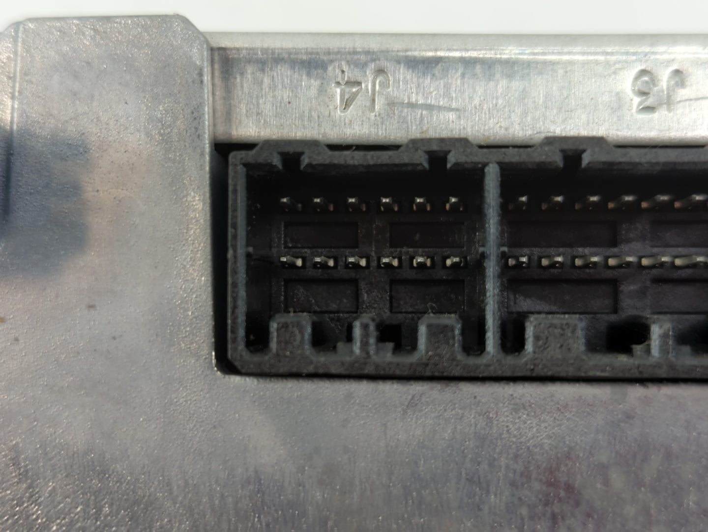 2003-2005 Gmc Envoy Xl PCM Engine Control Computer ECU ECM PCU OEM P/N:10394074 Fits Fits 2003 2004 2005 2006 OEM Used Auto 