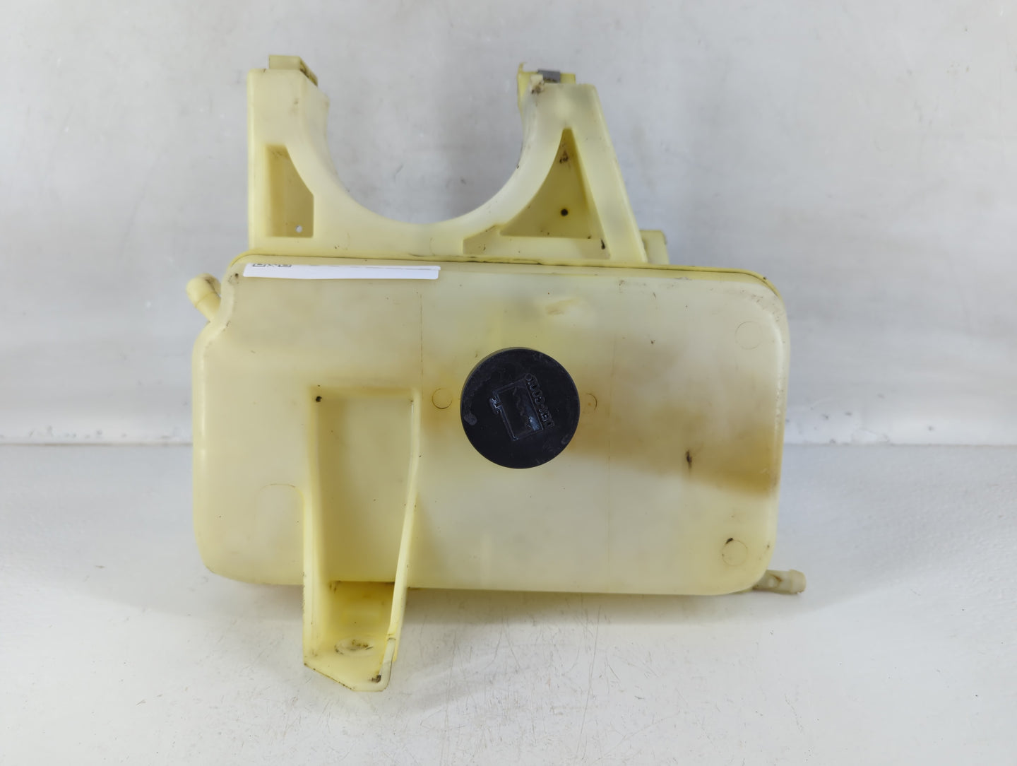 2002-2006 Gmc Envoy Xl Radiator Coolant Overflow Expansion Tank Bottle - Oemusedautoparts1.com