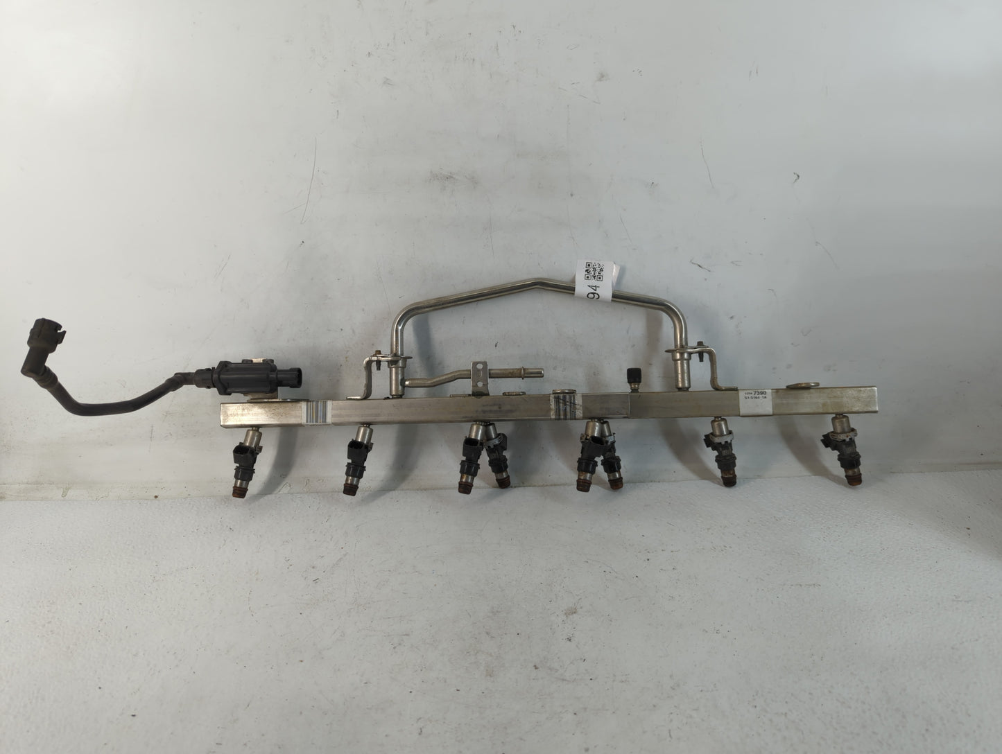 2005 Gmc Envoy Xl Fuel Injectors P/N:12587390 Fits OEM Used Auto Parts - Oemusedautoparts1.com