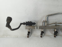 2005 Gmc Envoy Xl Fuel Injectors P/N:12587390 Fits OEM Used Auto Parts - Oemusedautoparts1.com