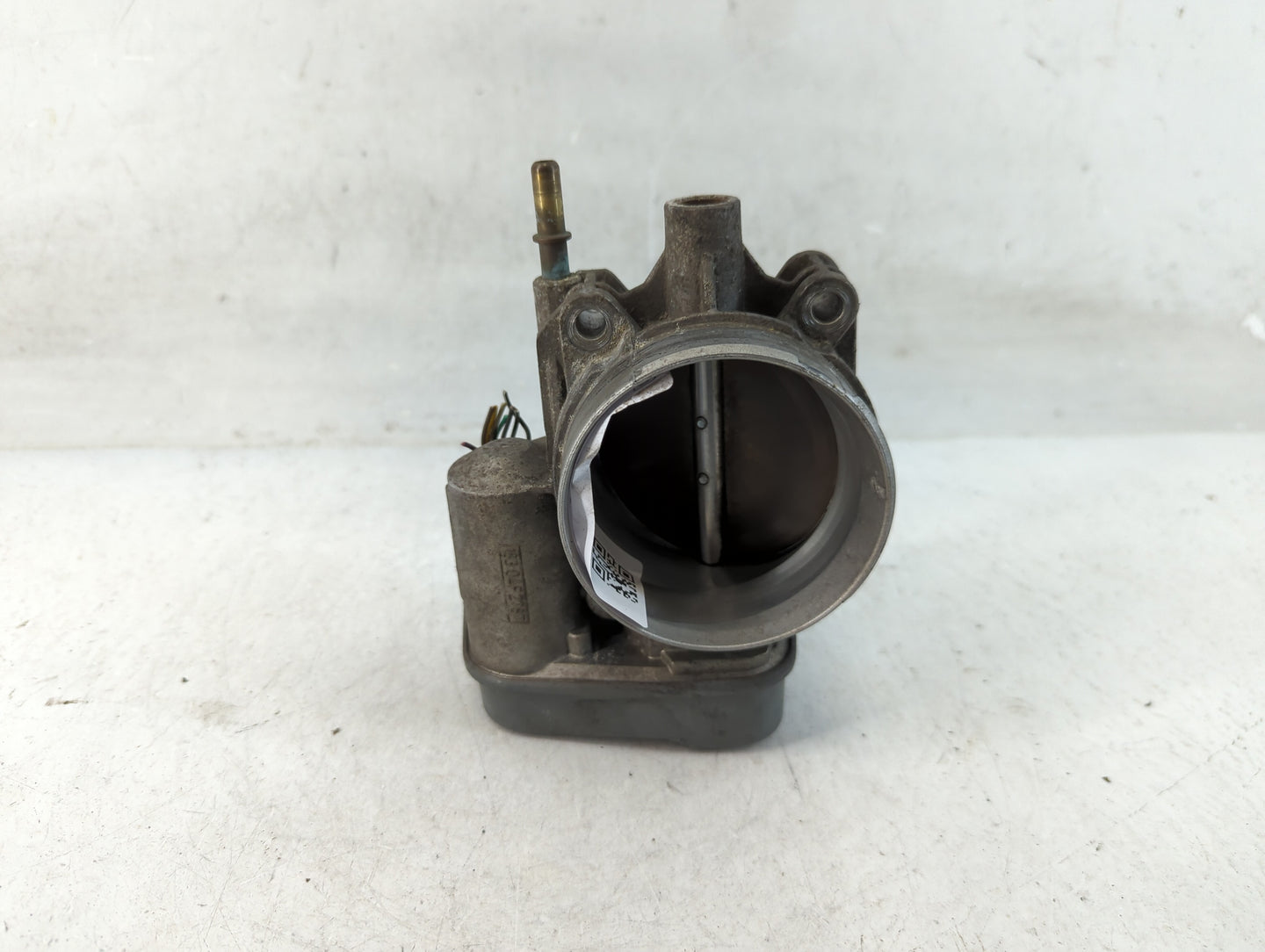 2003-2006 Gmc Envoy Xl Throttle Body P/N:183 04F 2787 Fits Fits 2003 2004 2005 2006 2007 OEM Used Auto Parts - Oemusedautopa