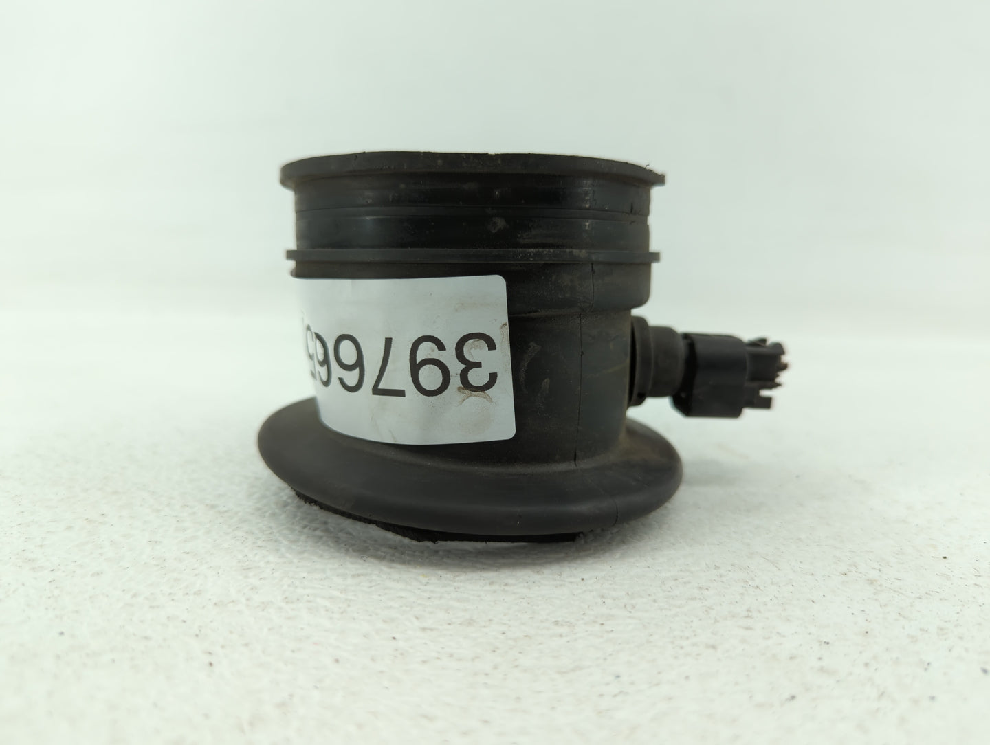 2004-2005 Gmc Envoy Xuv Mass Air Flow Meter Maf - Oemusedautoparts1.com