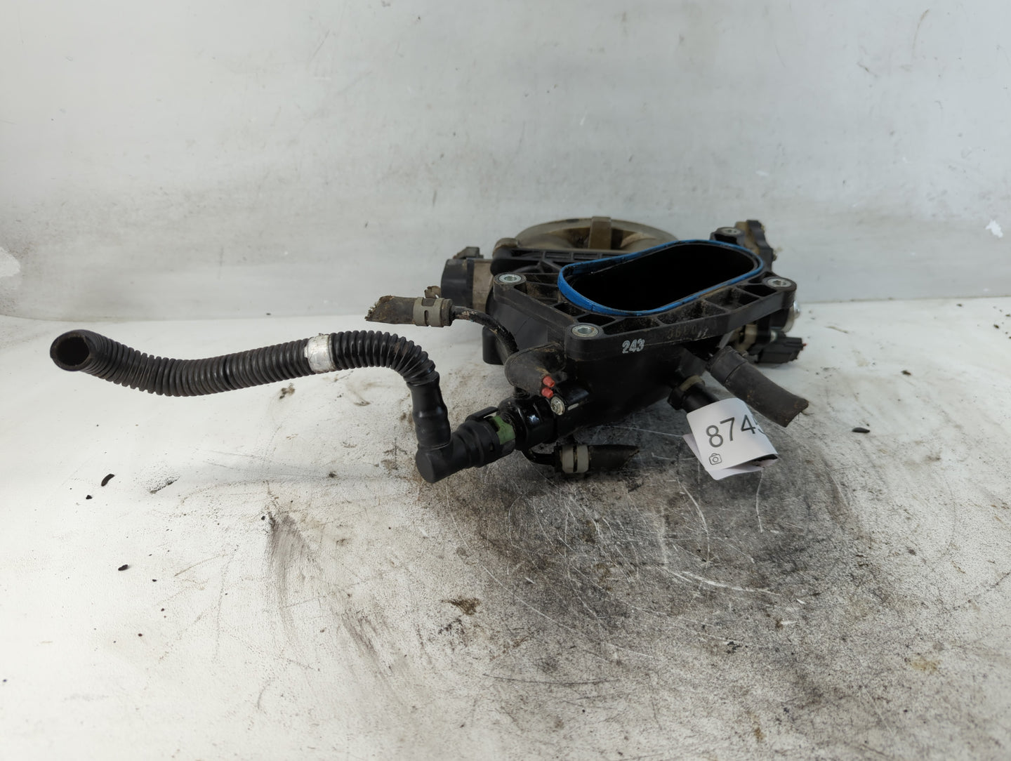 2005 Gmc F350 Throttle Body P/N:0631730 03 5C3E-BA Fits OEM Used Auto Parts - Oemusedautoparts1.com
