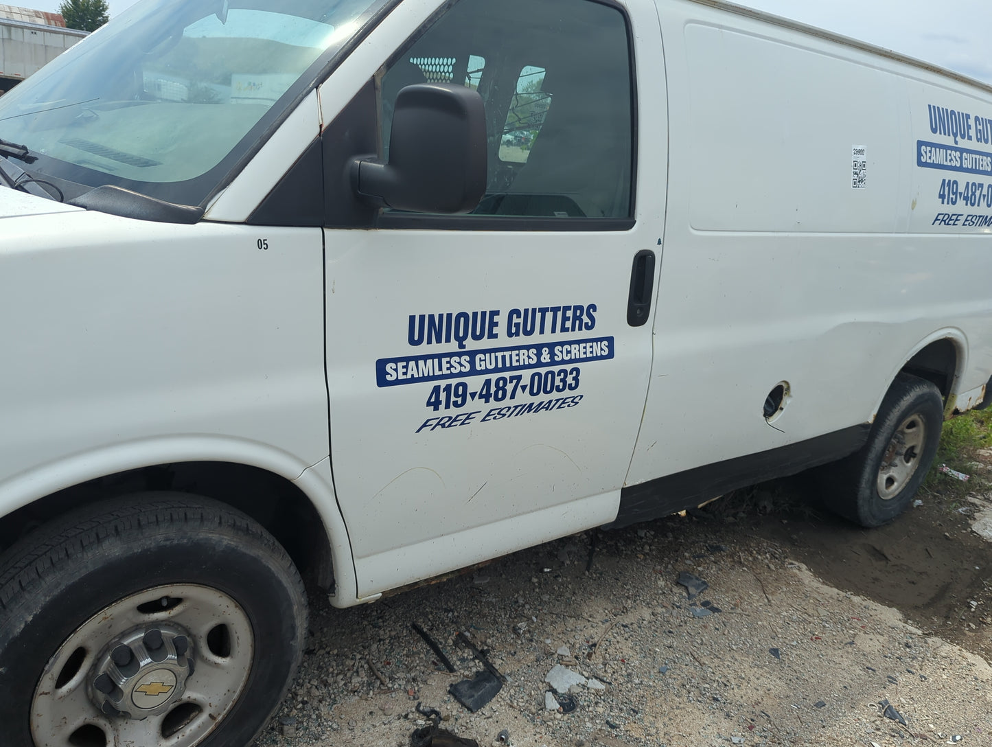 2003-2015 Gmc Savana 2500 Driver Front Door Oem - Oemusedautoparts1.com