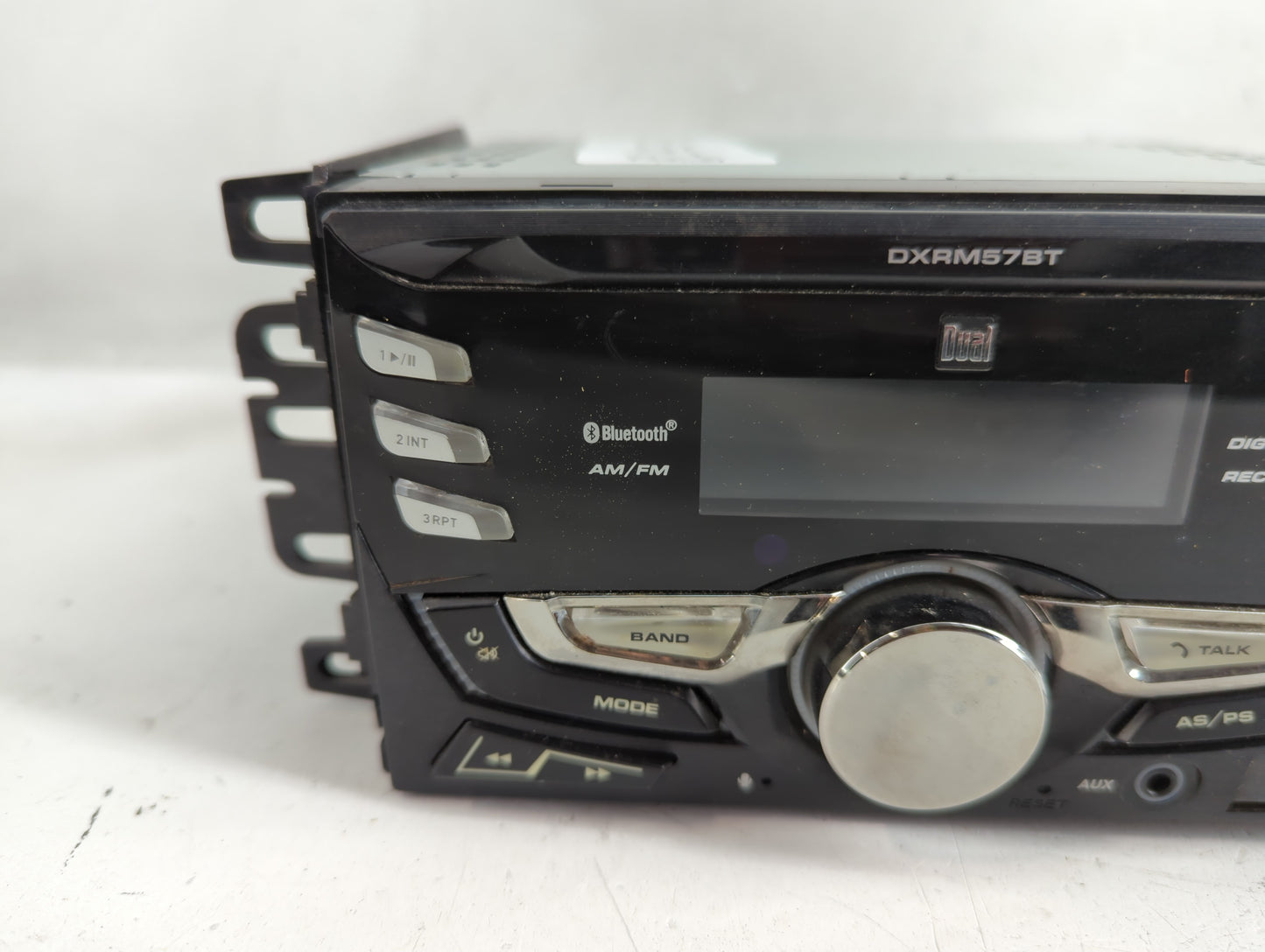 2005 Gmc Savana 2500 Radio AM FM Cd Player Receiver Replacement P/N:DXRM Fits OEM Used Auto Parts - Oemusedautoparts1.com