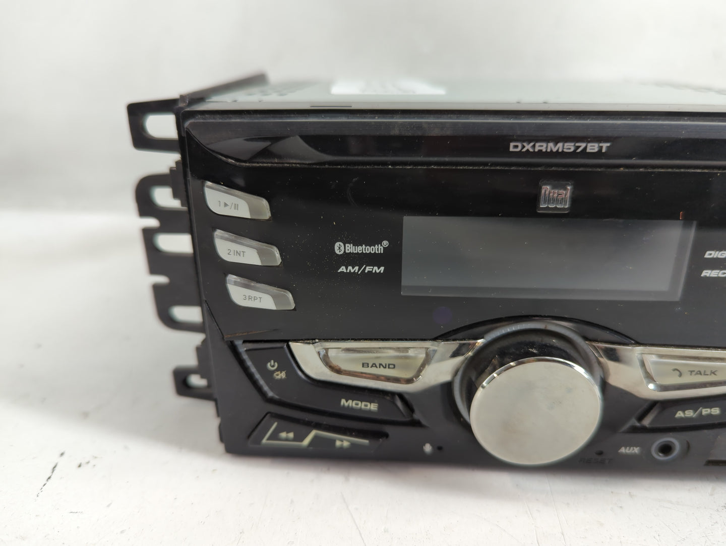 2005 Gmc Savana 2500 Radio AM FM Cd Player Receiver Replacement P/N:DXRM Fits OEM Used Auto Parts - Oemusedautoparts1.com
