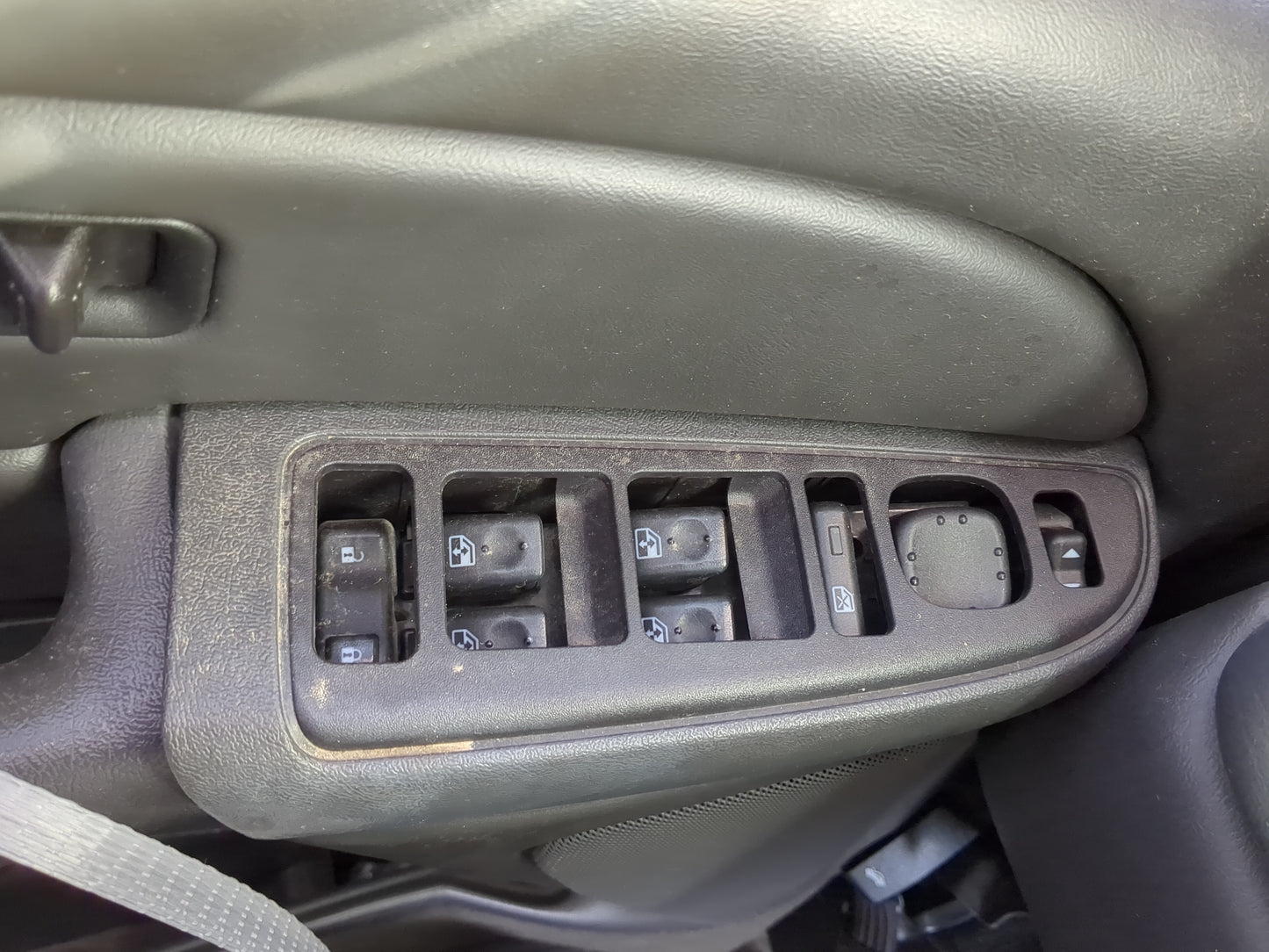 2003-2007 Gmc Sierra 1500 Master Power Window Switch Replacement Driver Side Left Fits Fits 2003 2004 2005 2006 2007 OEM Use