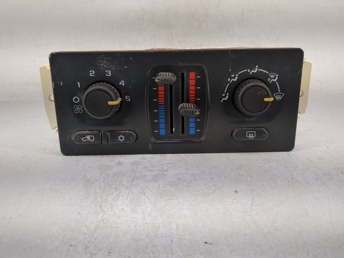 2005-2007 Gmc Sierra 1500 Climate Control Module Temperature AC/Heater Replacement P/N:10370034 Fits Fits 2005 2006 2007 OEM