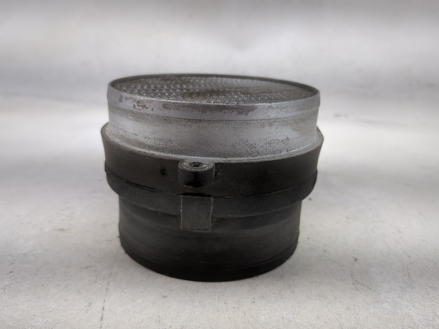 1999-2007 Gmc Sierra 1500 Mass Air Flow Meter Maf 1486635 - Oemusedautoparts1.com