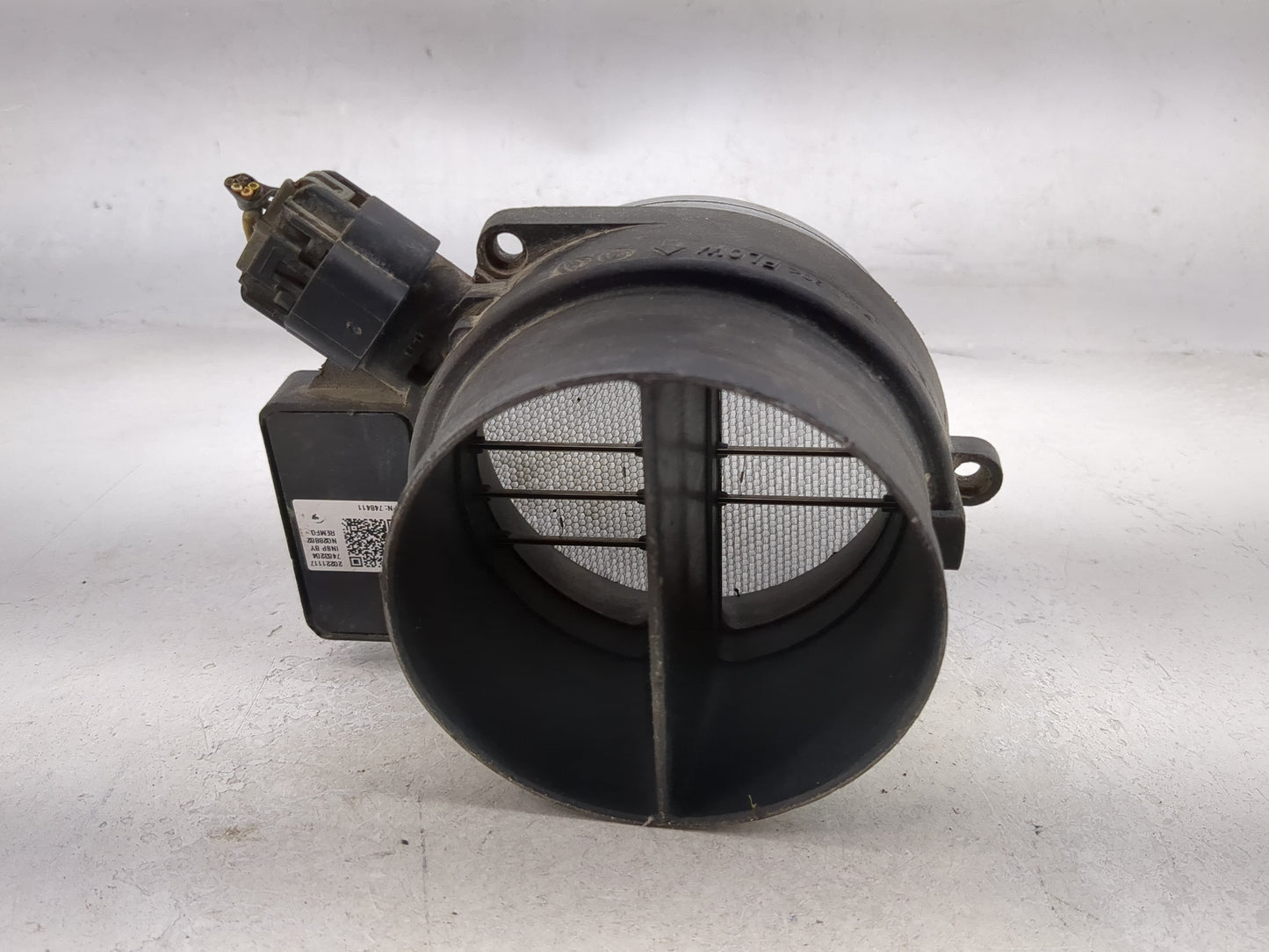 1999-2007 Gmc Sierra 1500 Mass Air Flow Meter Maf 1486635 - Oemusedautoparts1.com
