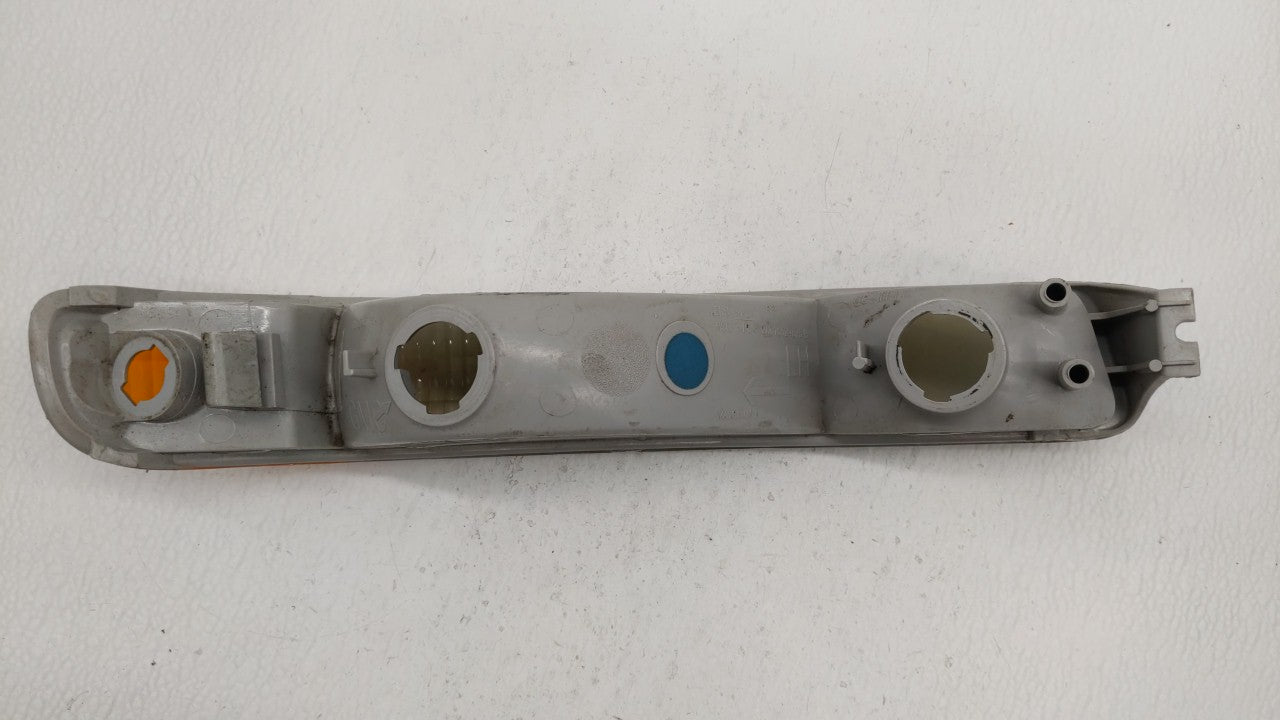 1999-2007 Gmc Sierra 1500 Driver Left Oem Front Light Lamp - Oemusedautoparts1.com