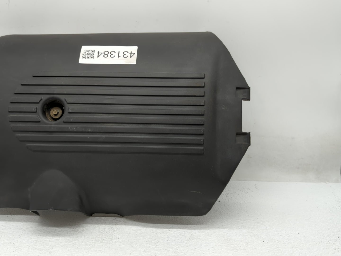 2005 Gmc Sierra 1500 Engine Cover - Oemusedautoparts1.com