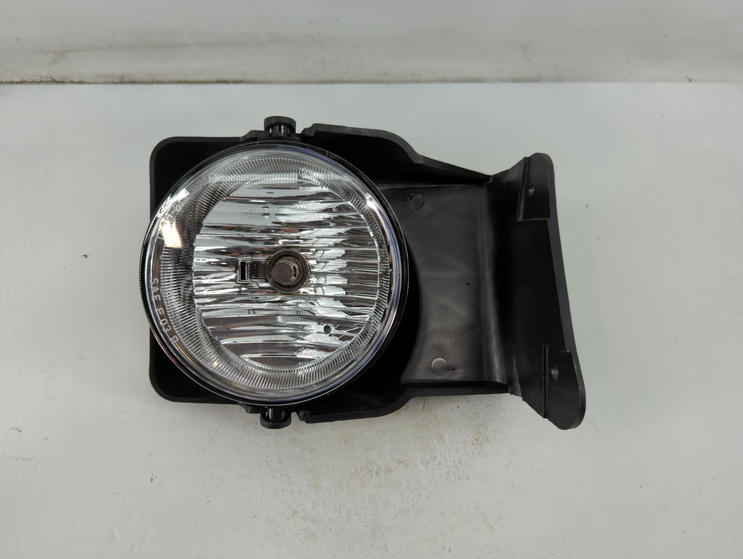 2004-2007 Gmc Sierra 1500 Passenger Right Oem Fog Light Lamp - Oemusedautoparts1.com