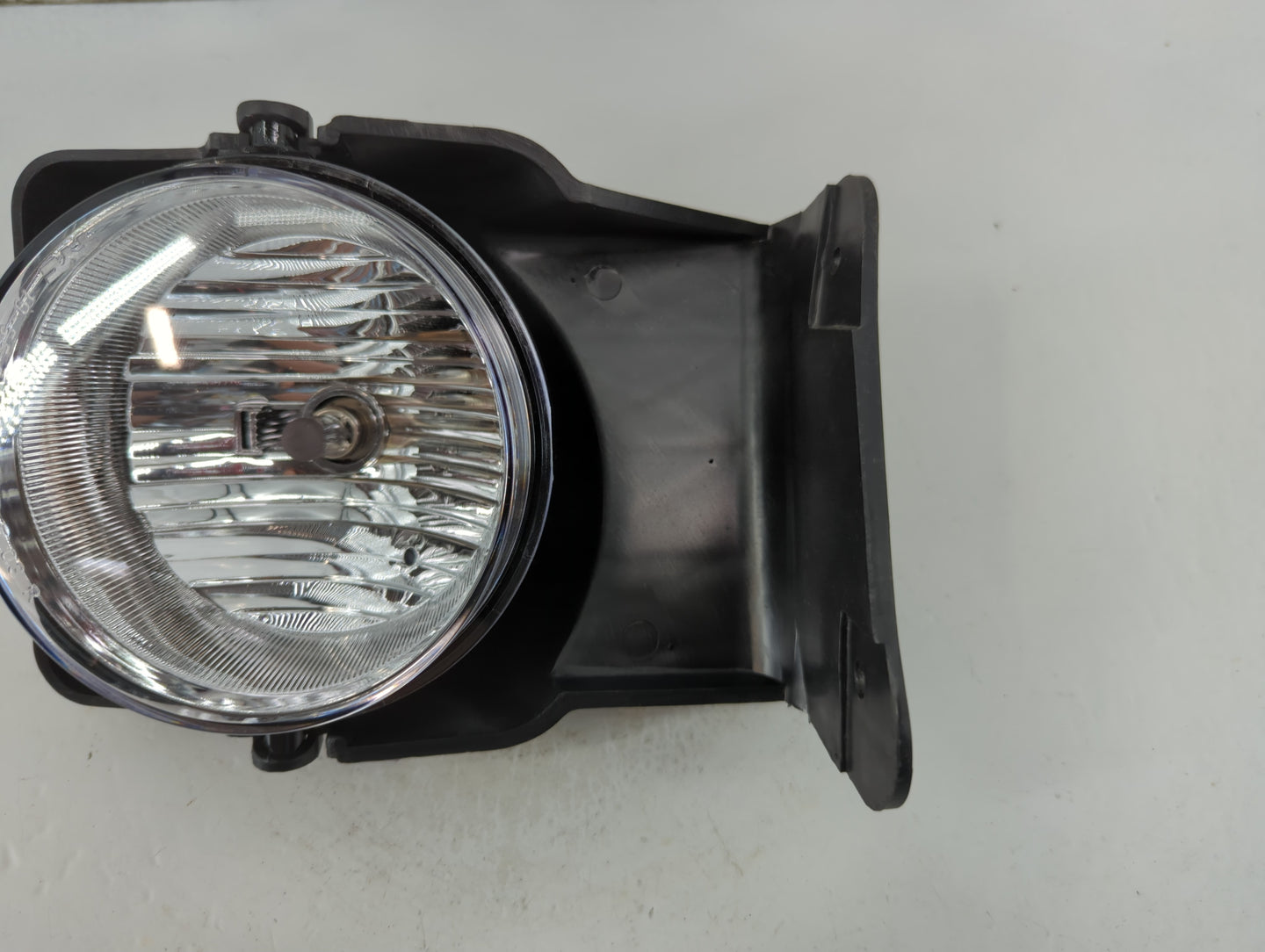 2004-2007 Gmc Sierra 1500 Passenger Right Oem Fog Light Lamp - Oemusedautoparts1.com
