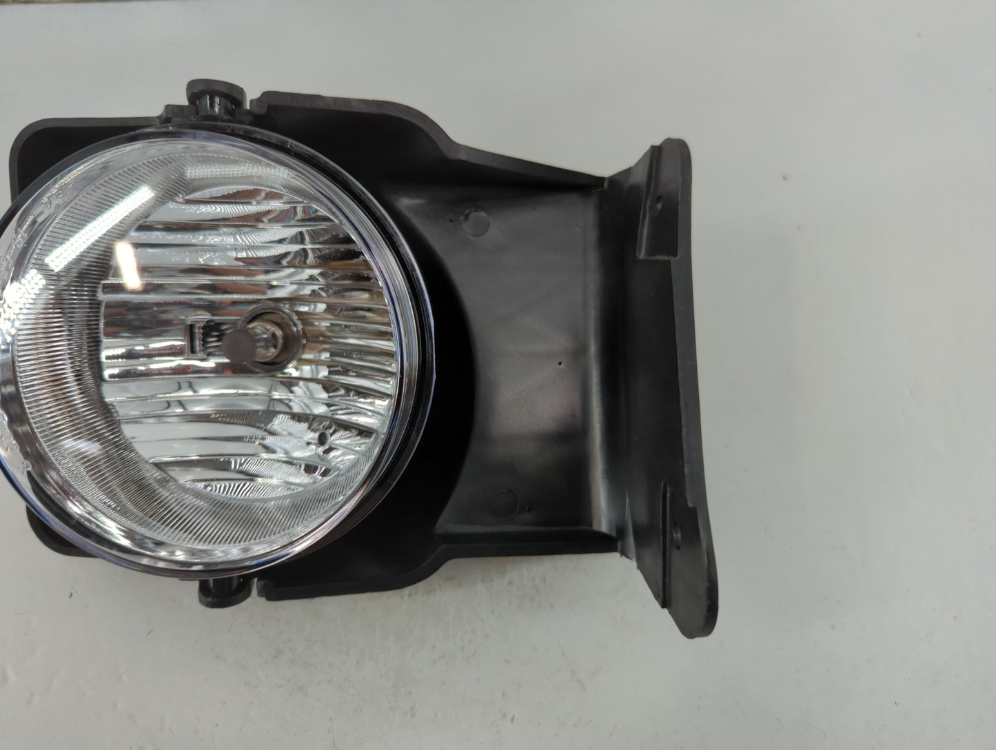 2004-2007 Gmc Sierra 1500 Passenger Right Oem Fog Light Lamp - Oemusedautoparts1.com