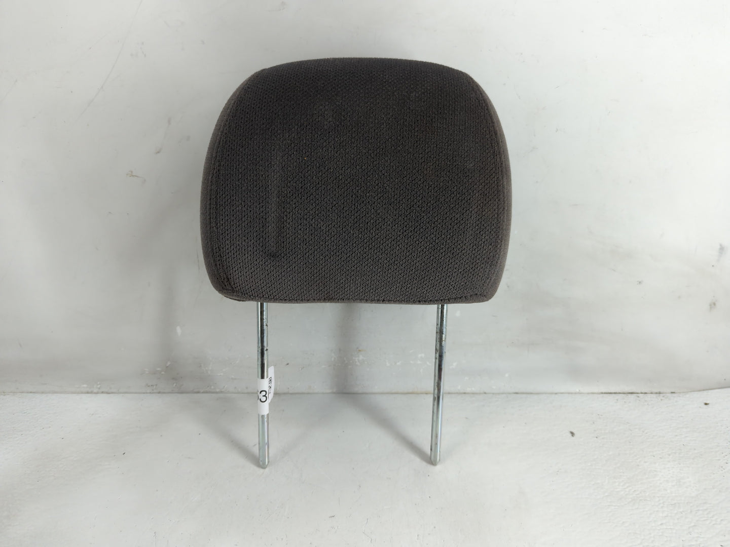 2005 Gmc Sierra 2500 Headrest Head Rest Rear Seat Fits OEM Used Auto Parts - Oemusedautoparts1.com