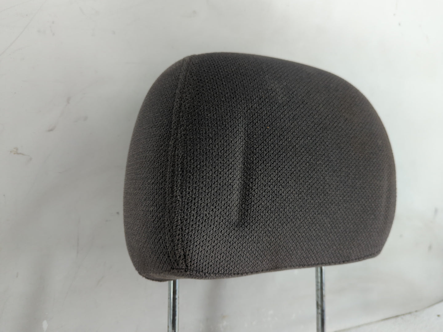 2005 Gmc Sierra 2500 Headrest Head Rest Rear Seat Fits OEM Used Auto Parts - Oemusedautoparts1.com