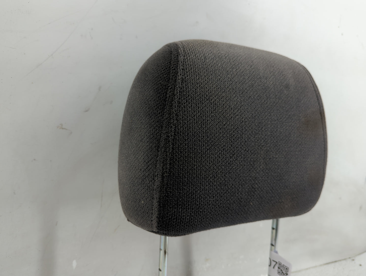 2005 Gmc Sierra 2500 Headrest Head Rest Front Driver Passenger Seat Fits OEM Used Auto Parts - Oemusedautoparts1.com