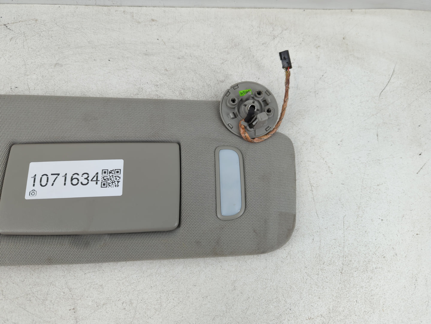 2010-2017 Gmc Terrain Sun Visor Shade Replacement Passenger Right Mirror Fits Fits 2010 2011 2012 2013 2014 2015 2016 2017 O