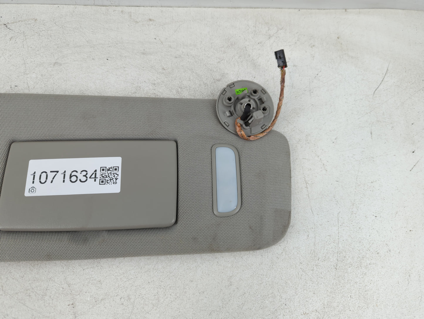 2010-2017 Gmc Terrain Sun Visor Shade Replacement Passenger Right Mirror Fits Fits 2010 2011 2012 2013 2014 2015 2016 2017 O
