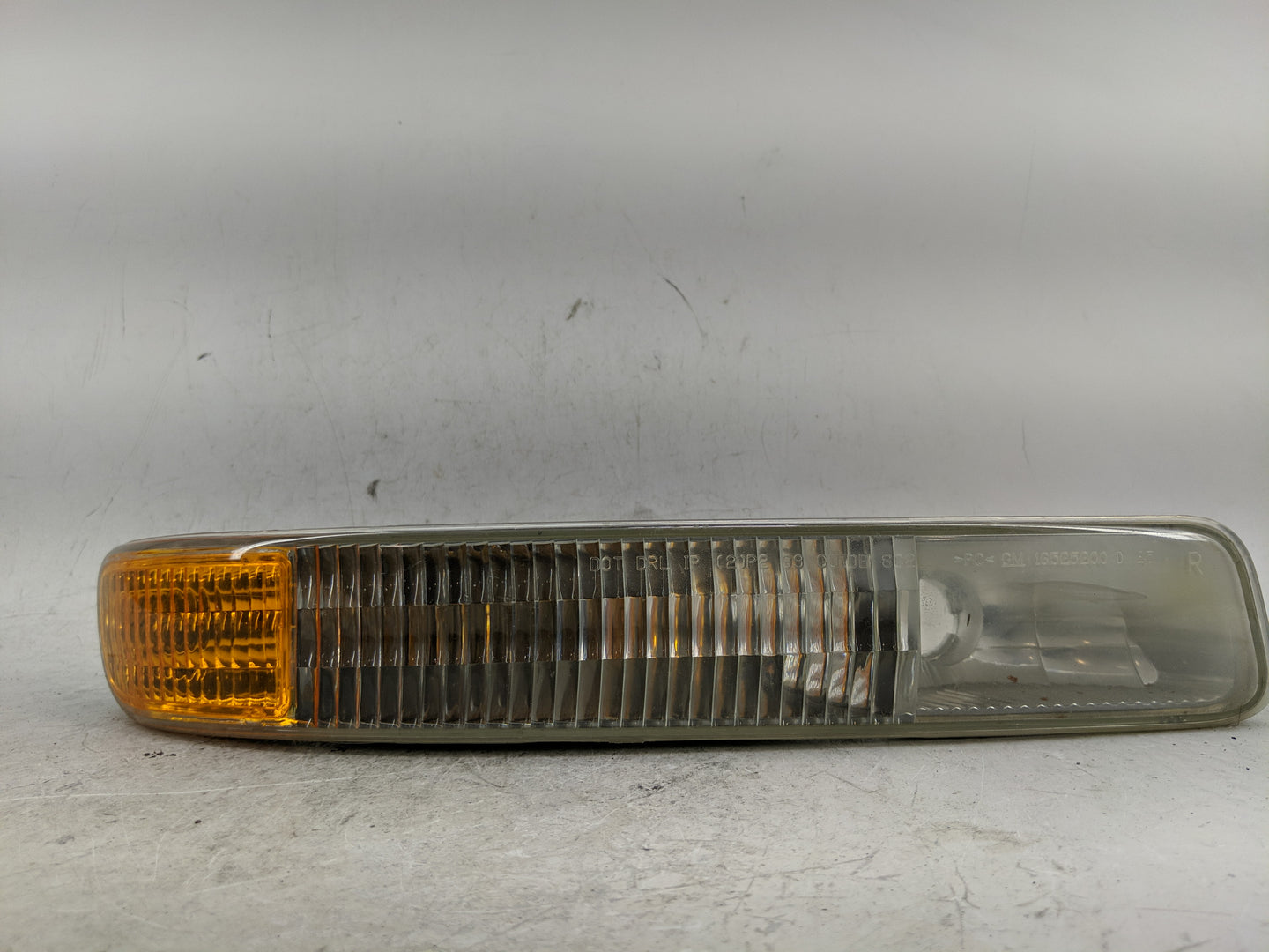 2000-2006 Gmc Yukon Passenger Right Oem Front Light Lamp - Oemusedautoparts1.com