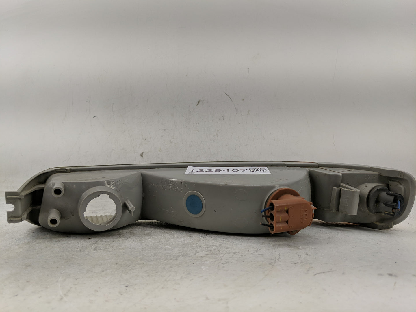2000-2006 Gmc Yukon Passenger Right Oem Front Light Lamp - Oemusedautoparts1.com