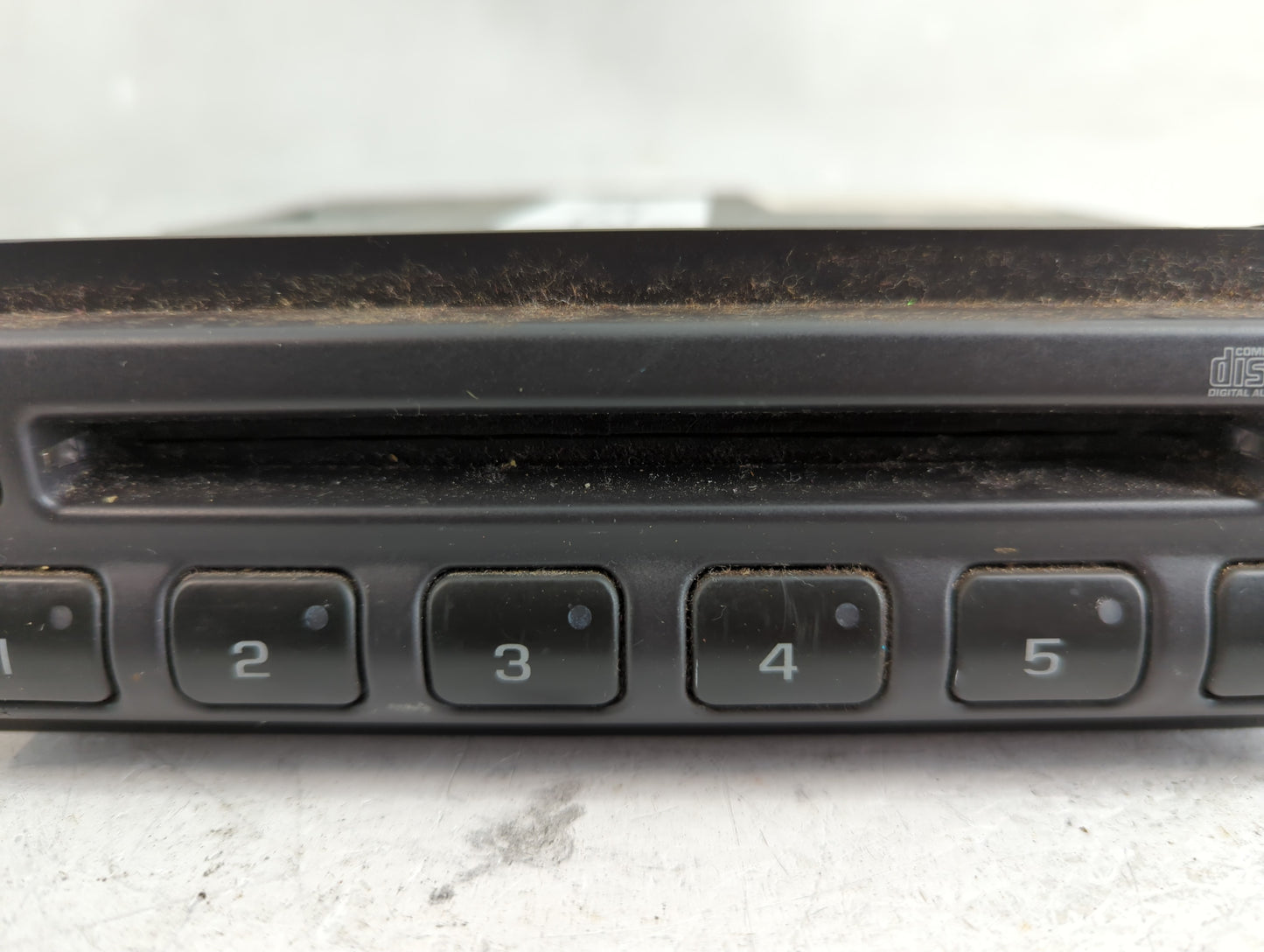 2003-2006 Gmc Yukon Radio AM FM Cd Player Receiver Replacement Fits Fits 2003 2004 2005 2006 OEM Used Auto Parts - Oemusedau