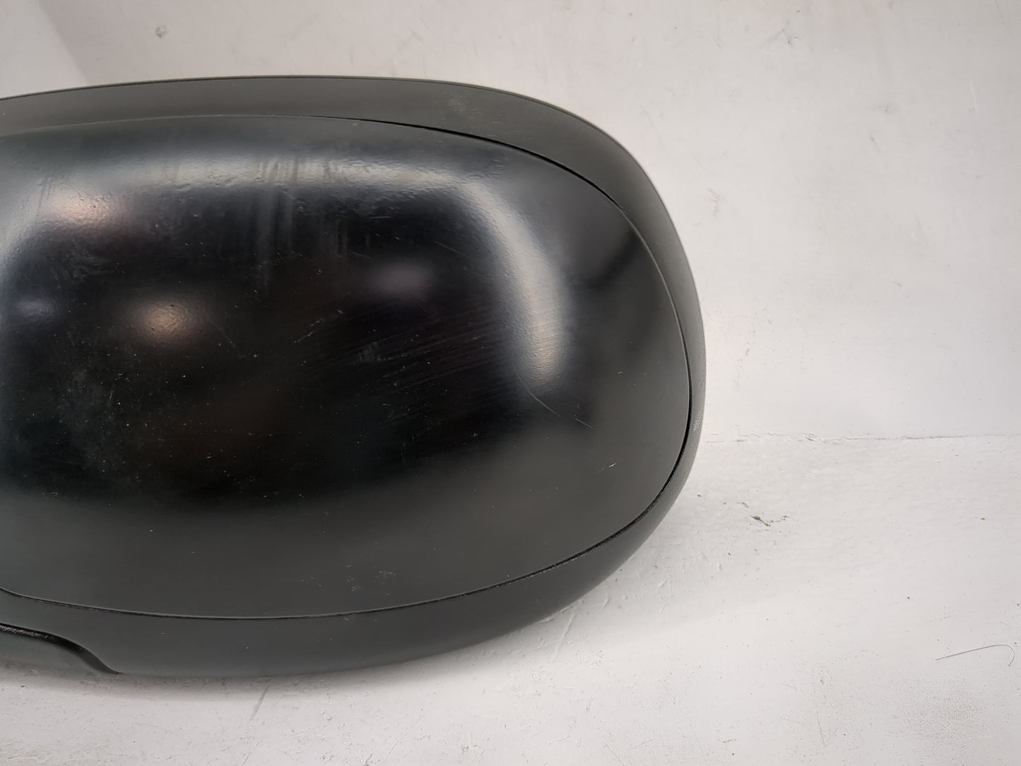 2003-2006 Gmc Yukon Driver Side View Mirror - Left Door Mirror OEM Used - Oemusedautoparts1.com