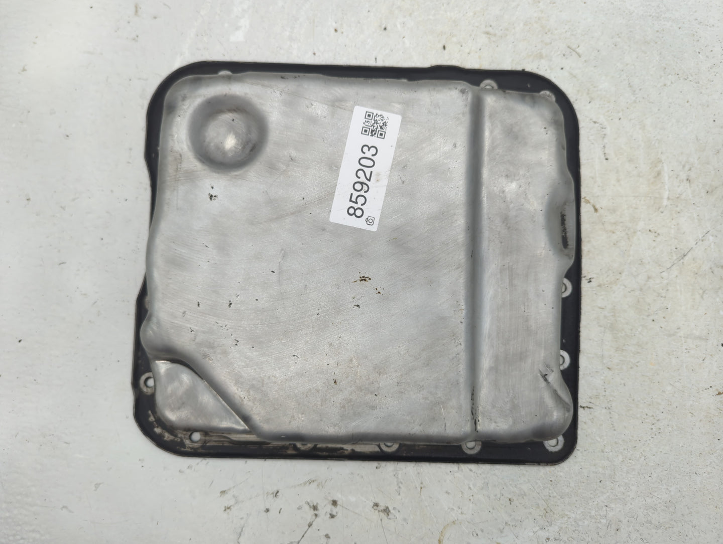 2000-2006 Gmc Yukon Xl Engine Oil Pan Fits Fits 1999 2000 2001 2002 2003 2004 2005 2006 2007 OEM Used Auto Parts - Oemusedau