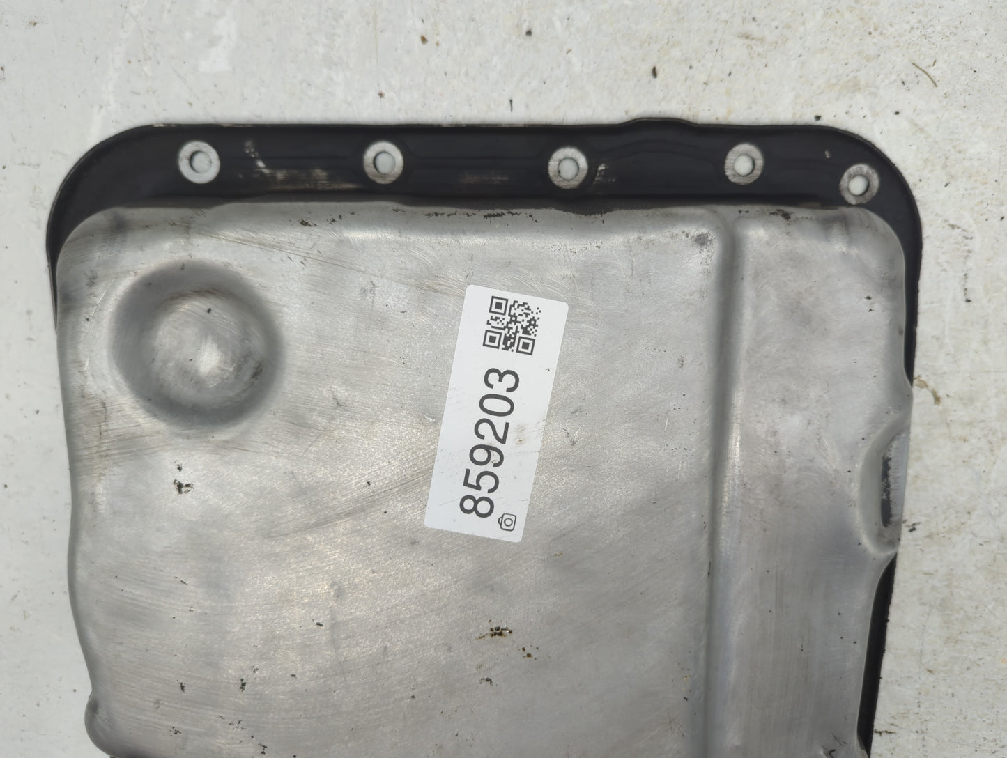 2000-2006 Gmc Yukon Xl Engine Oil Pan Fits Fits 1999 2000 2001 2002 2003 2004 2005 2006 2007 OEM Used Auto Parts - Oemusedau