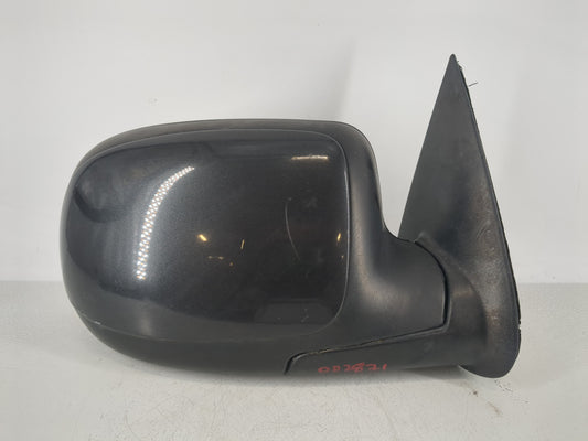 2003-2005 Gmc Yukon Xl 1500 Passenger Side View Mirror - Right Door Mirror OEM Used - Oemusedautoparts1.com