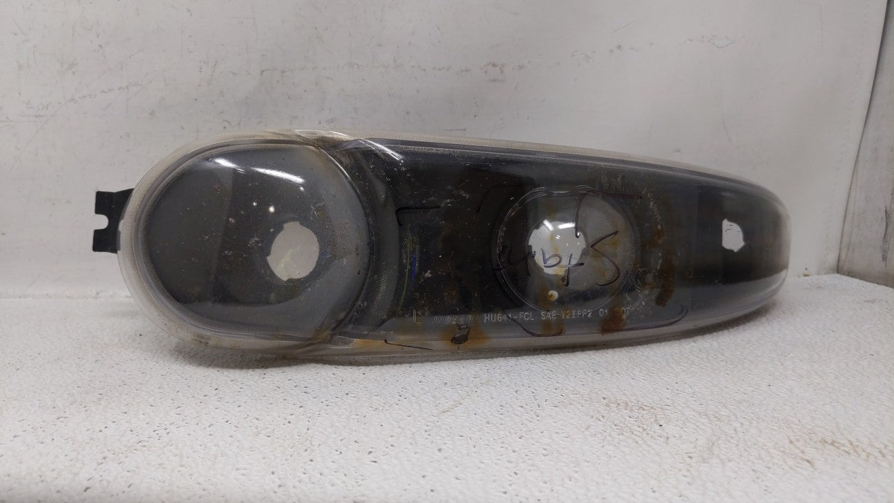 2001-2006 Gmc Yukon Xl 1500 Driver Left Oem Front Light Lamp - Oemusedautoparts1.com