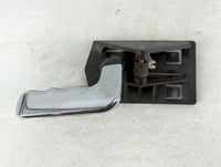 2000 Gmc Yukon Xl 1500 Driver Front Left Door Handle Exterior Assembly - Oemusedautoparts1.com