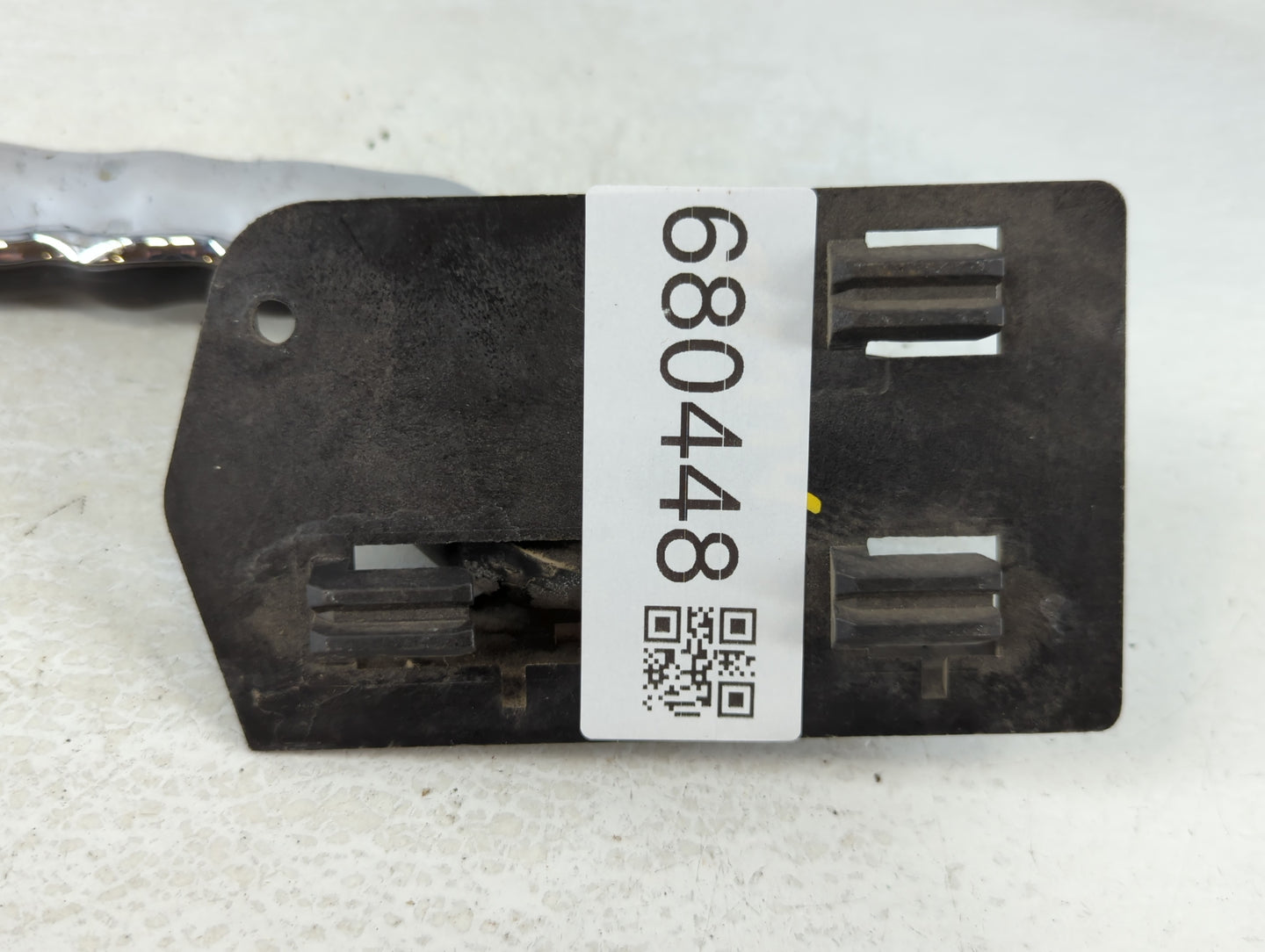 2000 Gmc Yukon Xl 1500 Driver Front Left Door Handle Exterior Assembly - Oemusedautoparts1.com