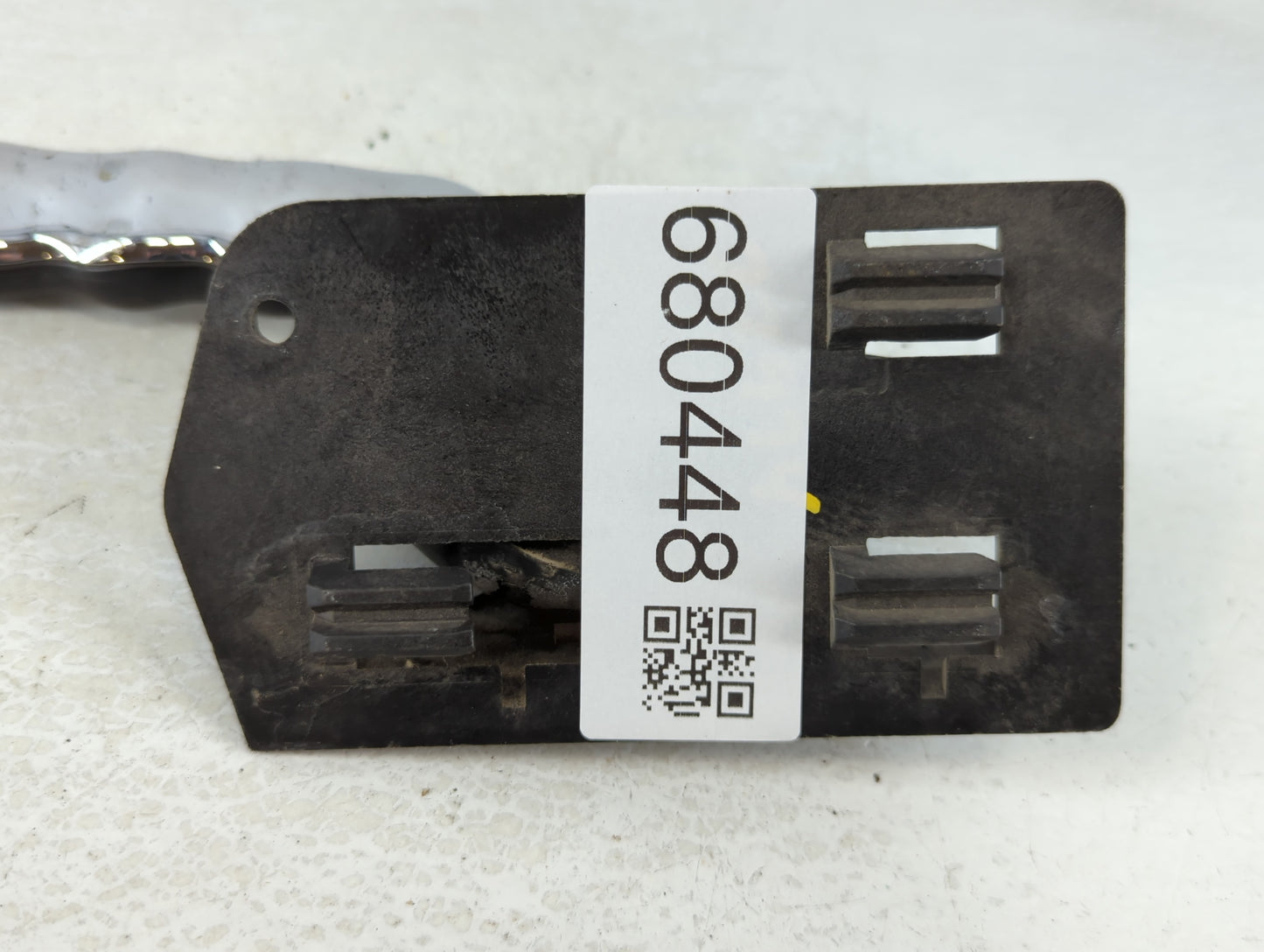 2000 Gmc Yukon Xl 1500 Driver Front Left Door Handle Exterior Assembly - Oemusedautoparts1.com