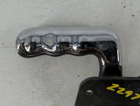 2000 Gmc Yukon Xl 1500 Driver Front Left Door Handle Exterior Assembly 680452 - Oemusedautoparts1.com