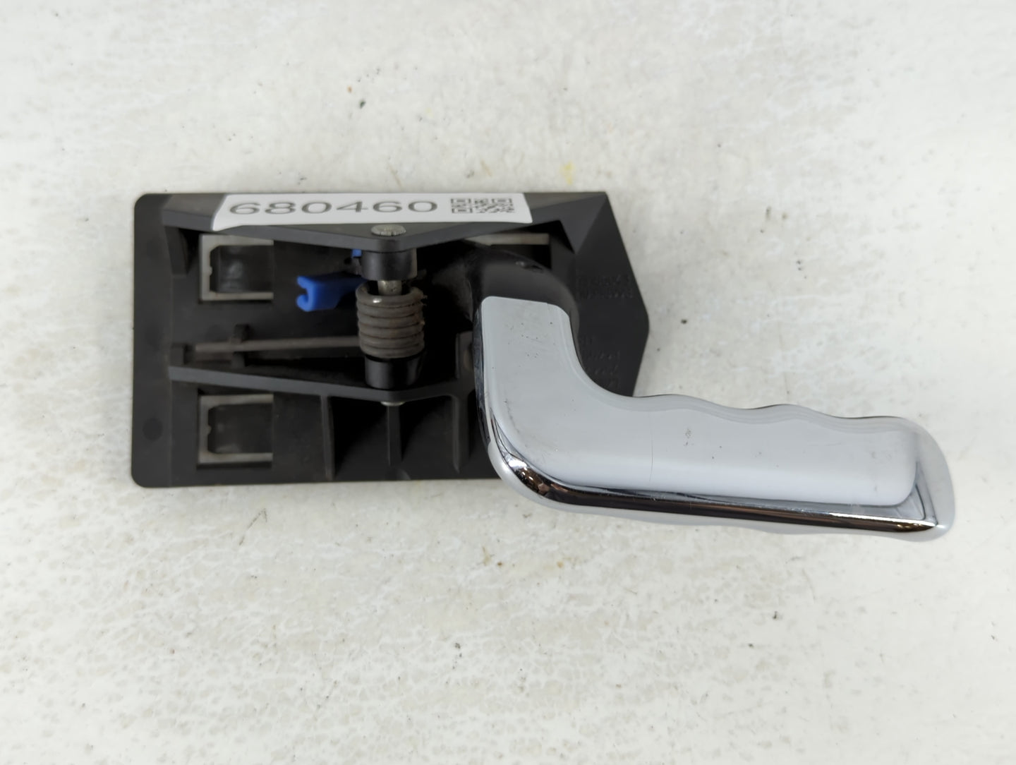 2000 Yukon Xl 1500 Passenger Front Right Door Handle Exterior Assembly - Oemusedautoparts1.com