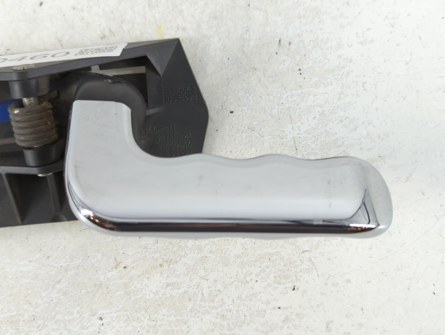 2000 Yukon Xl 1500 Passenger Front Right Door Handle Exterior Assembly - Oemusedautoparts1.com