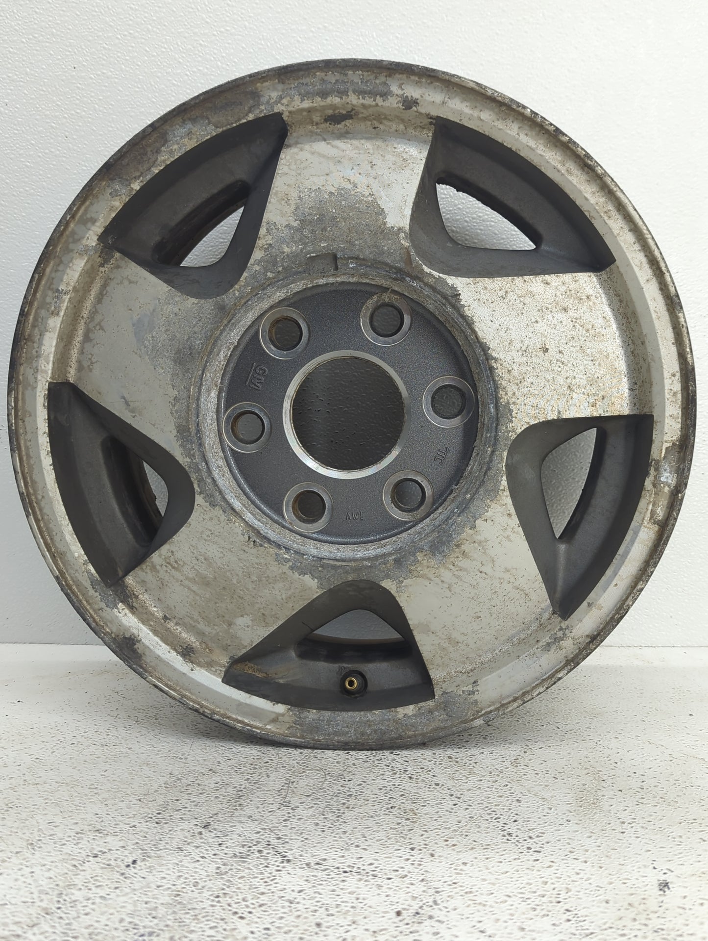 Gmt K1500 Wheel Rim Oem - Oemusedautoparts1.com