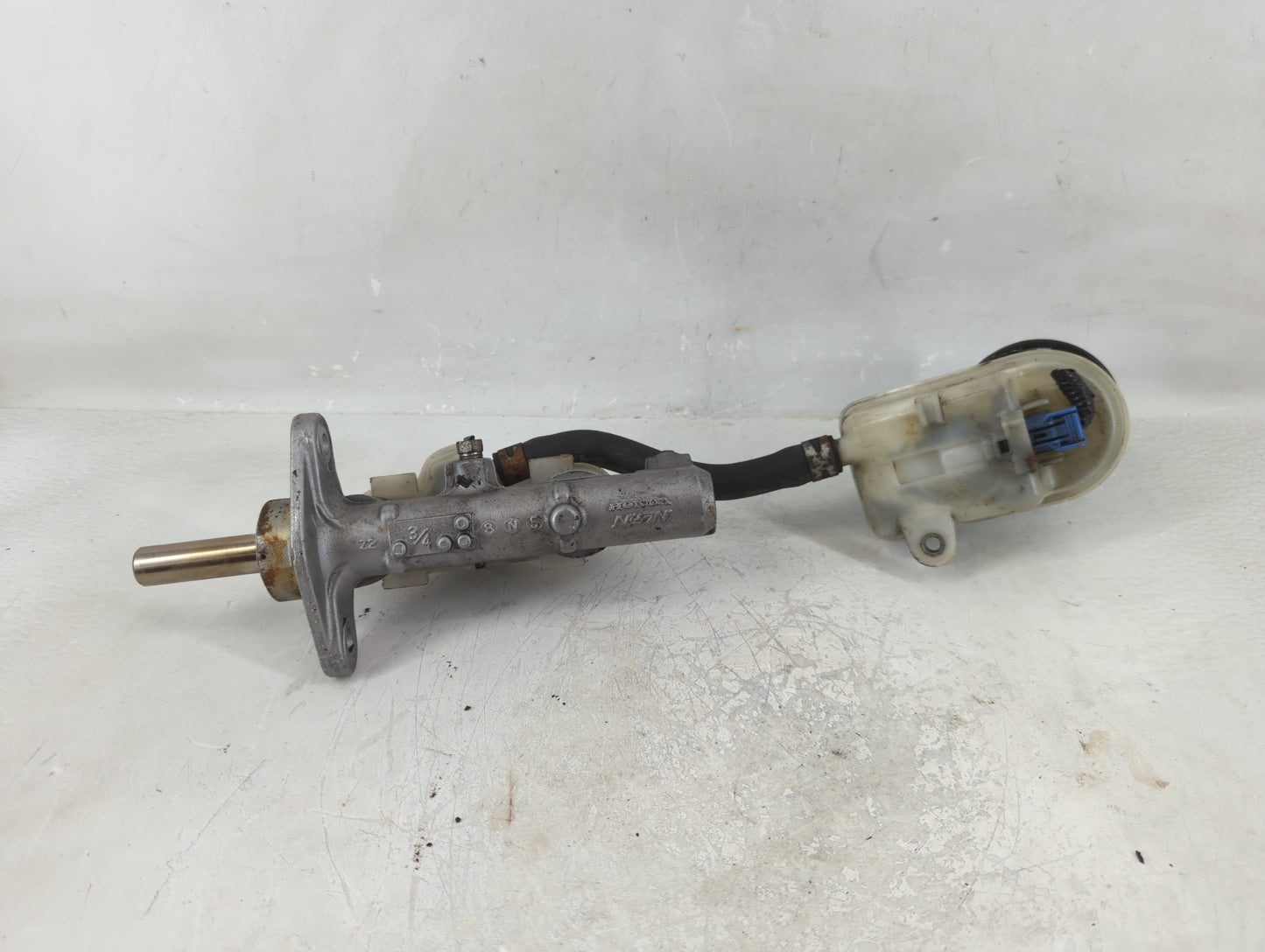 2005-2007 Honda Accord Brake Master Cylinder - Oemusedautoparts1.com