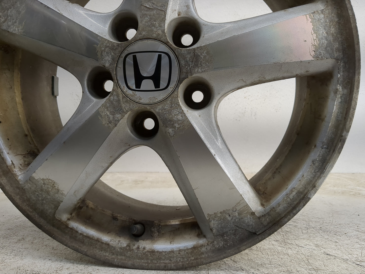 2003-2005 Honda Accord Oem Wheel Rim - Oemusedautoparts1.com