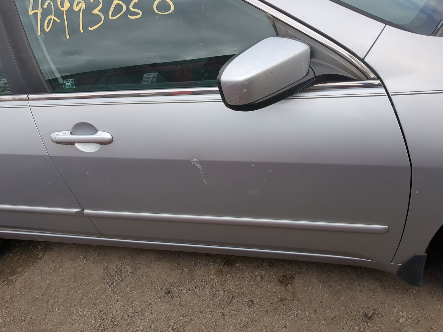 2003-2007 Honda Accord Passenger Front Door Oem - Oemusedautoparts1.com