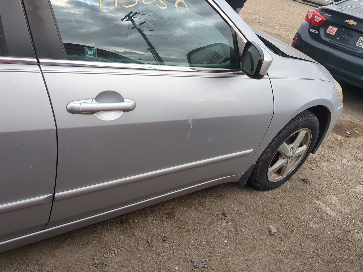 2003-2007 Honda Accord Passenger Front Door Oem - Oemusedautoparts1.com