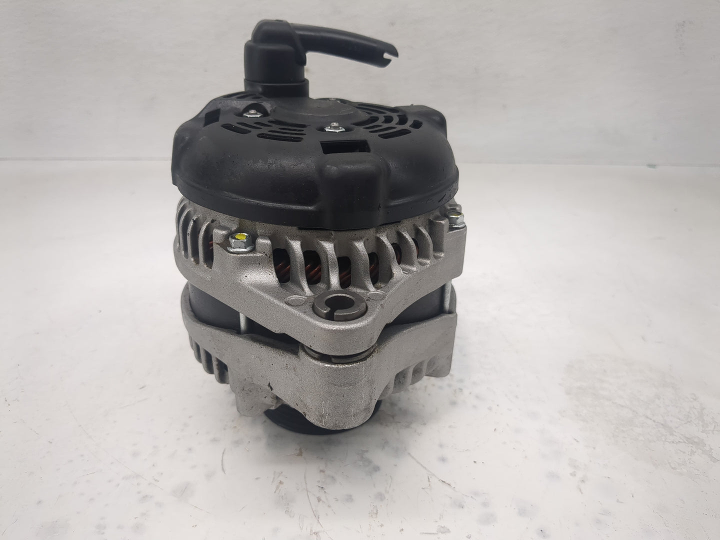 2004-2007 Honda Accord Alternator Replacement Generator Charging Assembly Engine OEM P/N:TN104210-4480 Fits OEM Used Auto Pa
