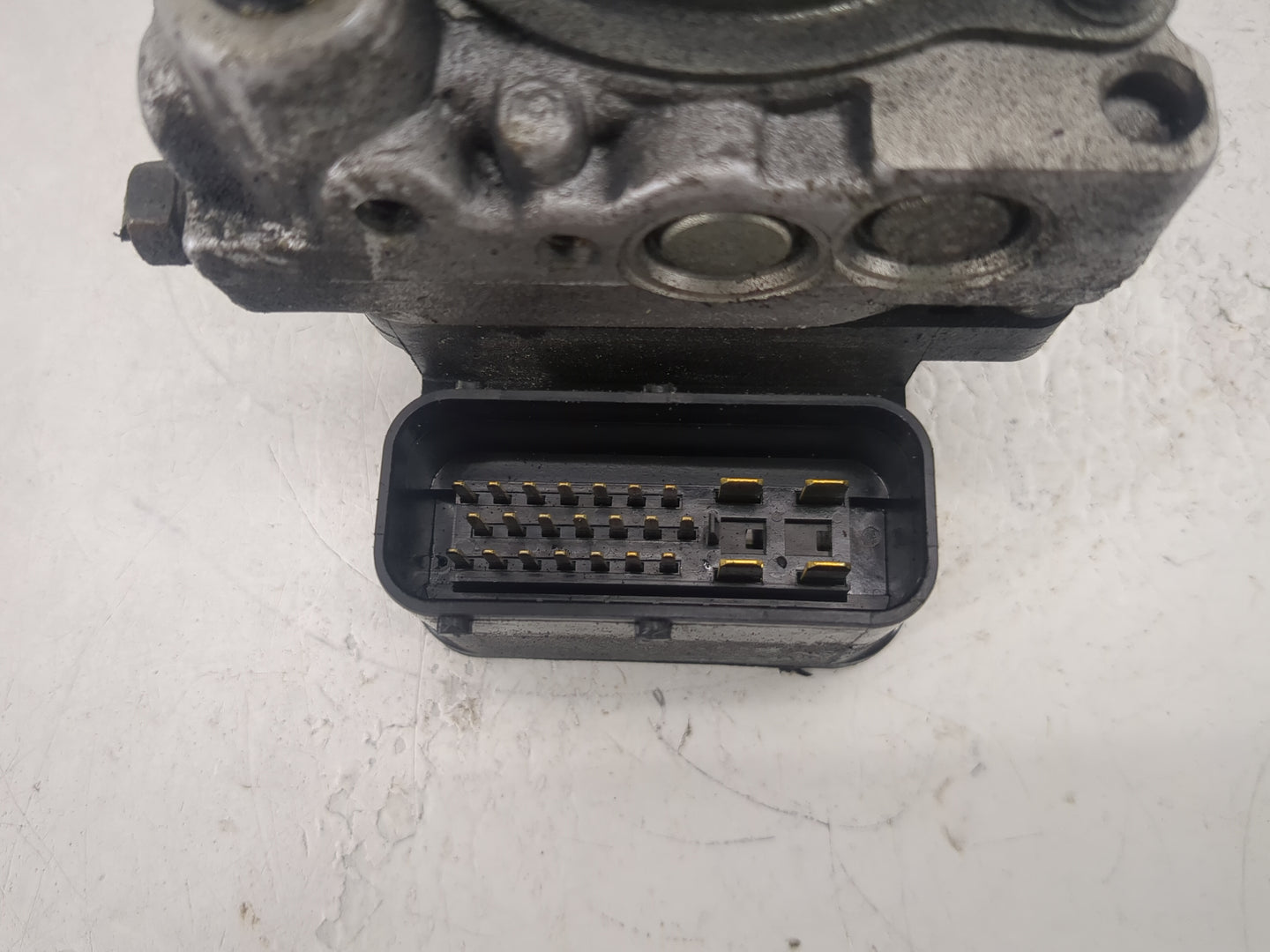 2005-2007 Honda Accord ABS Pump Control Module Replacement Fits Fits 2005 2006 2007 OEM Used Auto Parts - Oemusedautoparts1.