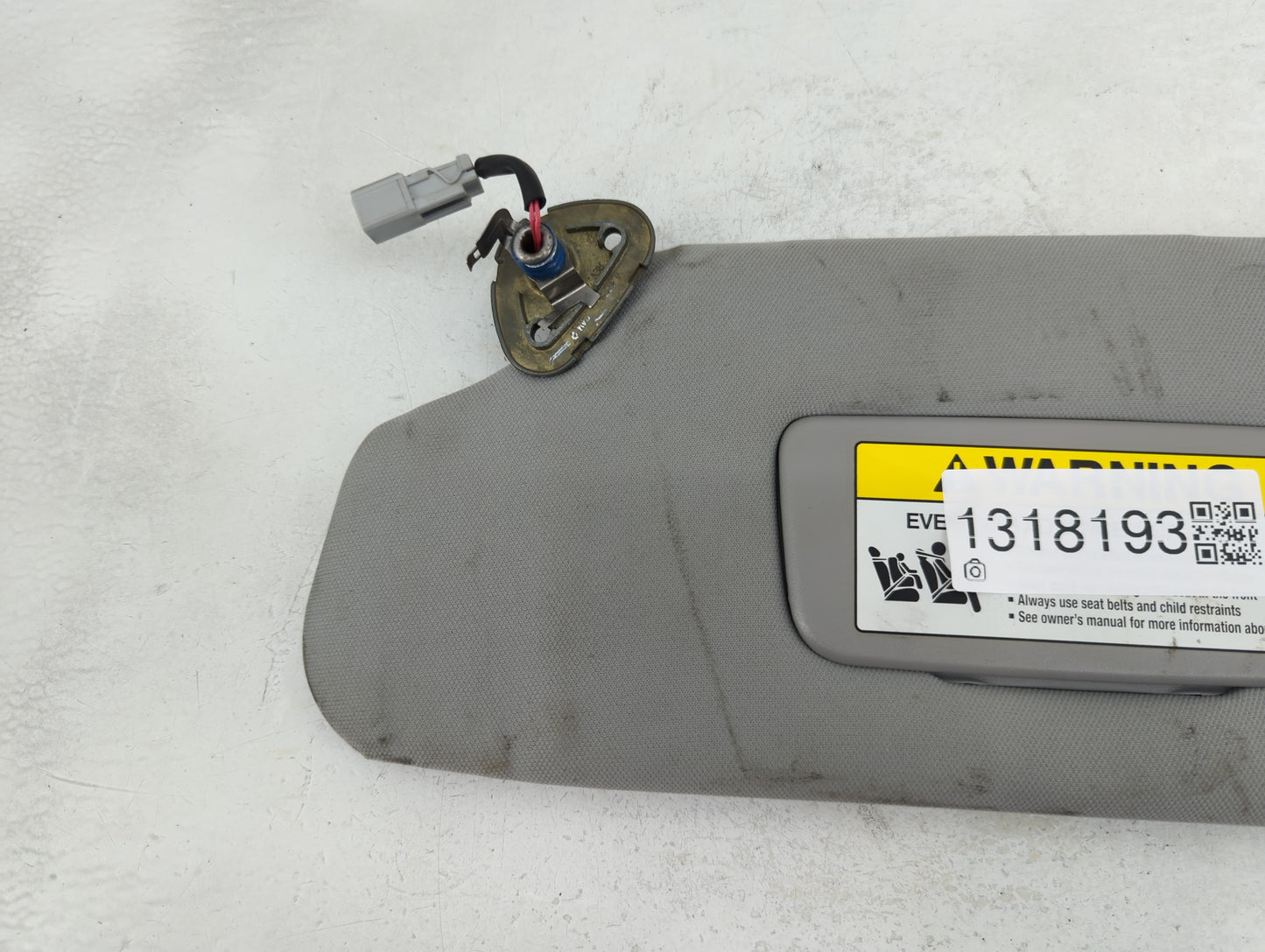 2003-2007 Honda Accord Sun Visor Shade Replacement Driver Left Mirror Fits Fits 2003 2004 2005 2006 2007 OEM Used Auto Parts